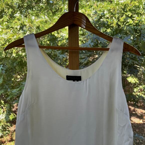 Donna Karan Ivory Layered Sleeveless Satin Blouse Size XS - Picture 3 of 8